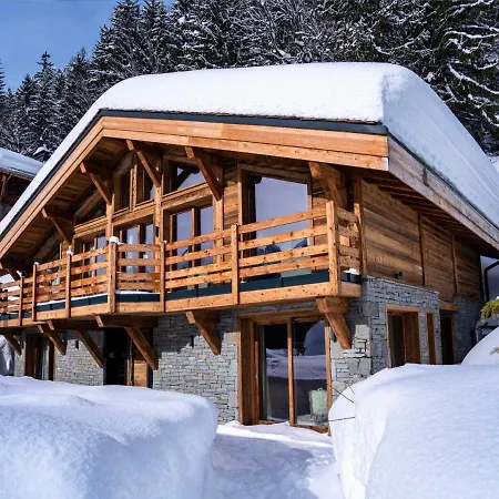 Fantastic And Friendly Family With Great Views Over The Mountains *
