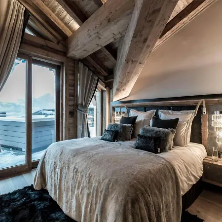 Fantastic And Friendly Family With Great Views Over The Mountains Vila
